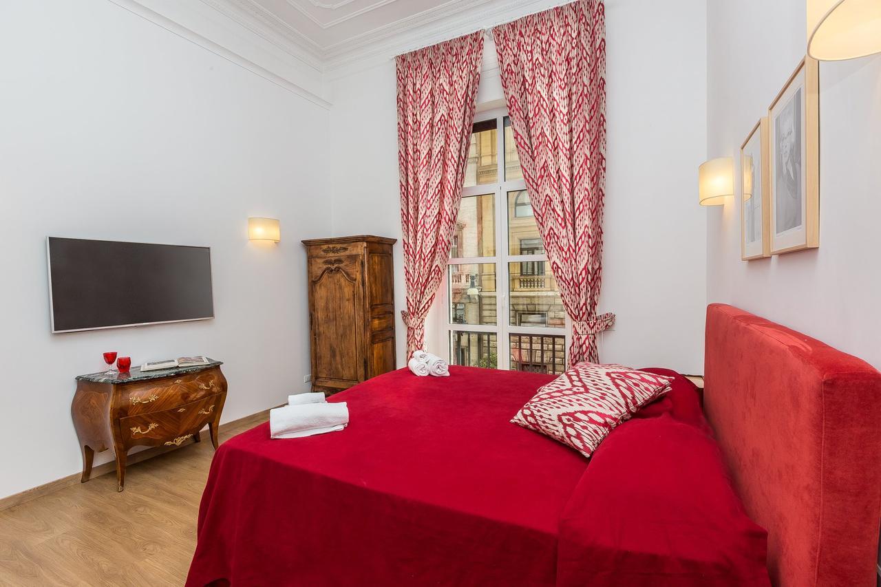 Prestigious Apartment Via Barberini Roma Exterior foto